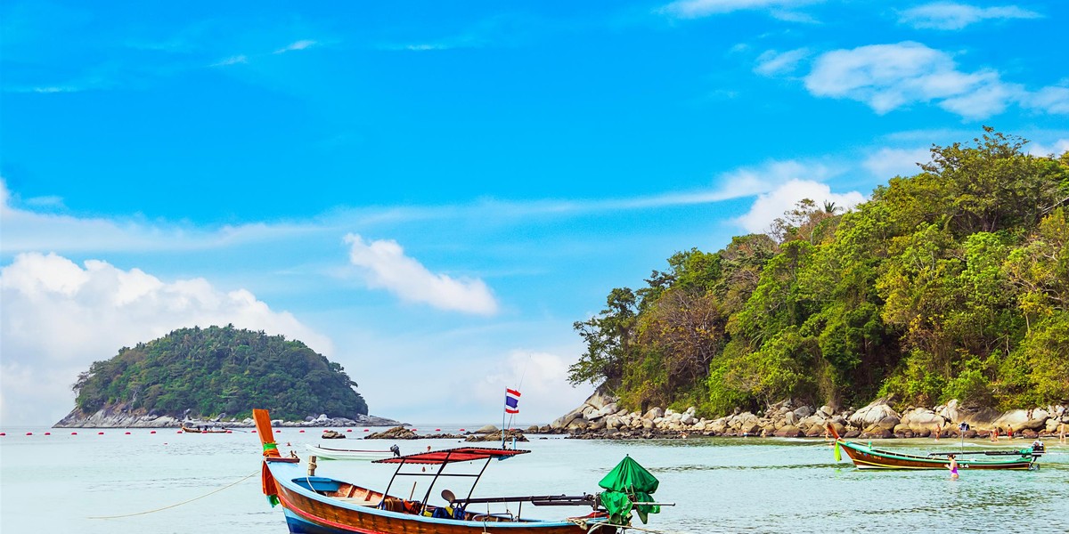 Rajska praca w Tajlandii zamieniła się w koszmar. Młode kobiety ze Wschodniej Europy były zamykane w obozie i zmuszane do harówki przez kilkanaście godzin dziennie.  