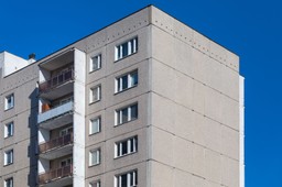 eksperci biją na alarm. mieszkańcy bloków z prl-u mogą mieć problem