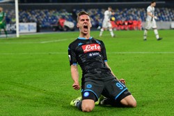 Arkadiusz Milik ma trafić do Juventusu, bo Gonzalo Higuain boi się wrócić do Włoch