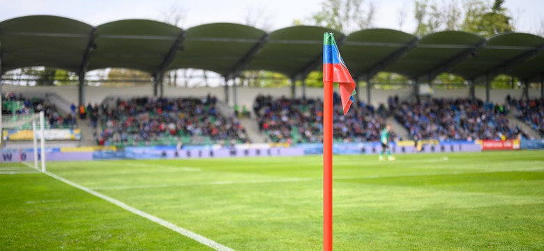 Policja szuka kibiców. Weszli na Śnieżkę i odpalili race
