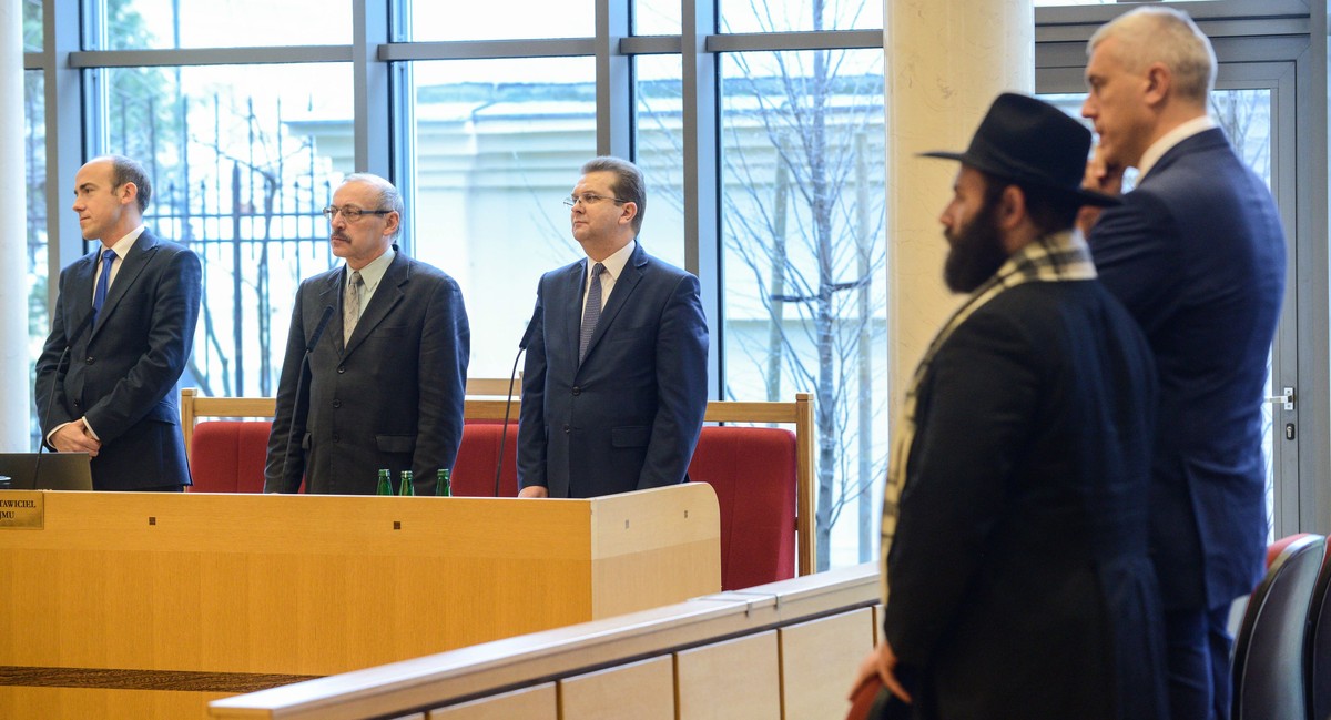 Trybunał Konstytucyjny wydaje wyrok