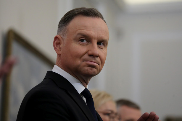 Andrzej Duda zarzucił ministrowi kultury łamanie konstytucji