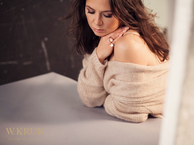 Kinga Rusin w kampanii promocyjnej biżuterii VIS dla W. Kruk