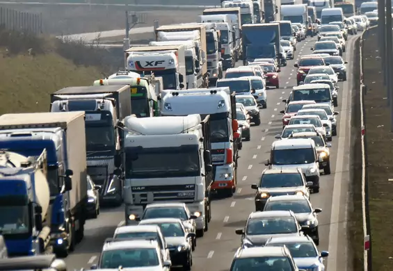 Parlament Europejski przeciwko zanieczyszczeniom. Chodzi o ciężarówki i autobusy