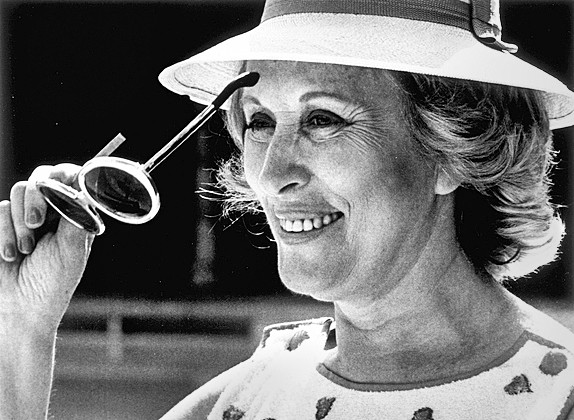 EINE LEBENSWEISHEIT? Der Ratschlag meiner Grossmutter Estée Lauder: «Arbeite hart und liebe, was du tust.»