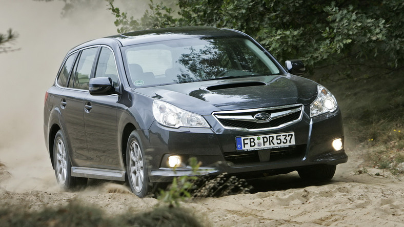 Subaru Legacy 2.5i (2009-14)