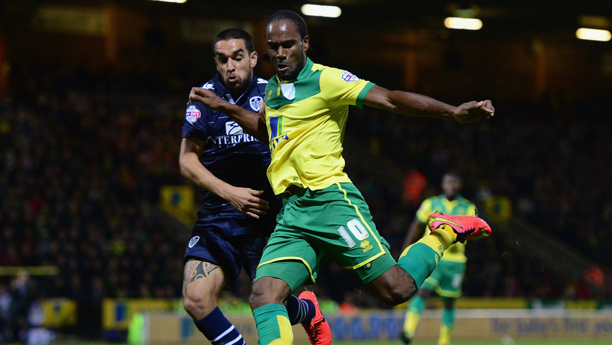 W 13. kolejce Championship Norwich City zremisowało z Leeds United 1:1. W trakcie meczu na murawie doszło do sprzeczki między zawodnikami obu drużyn. Cameron Jerome oskarżył jednego z rywali o rasizm.