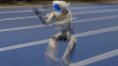 Kineski robot Lajtning 