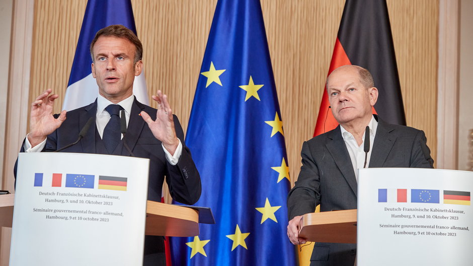Prezydent Francji Emmanuel Macron i kanclerz Niemiec Olaf Scholz podczas konferencji prasowej, 10 października 2023 r.