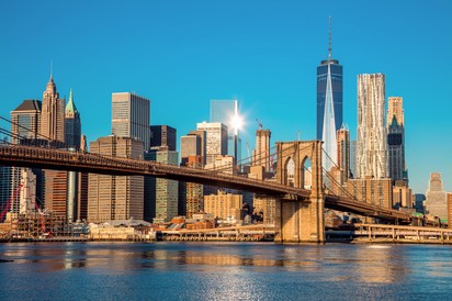 Koronavírus: New Yorkban rendkívüli állapotot hirdettek ki, Kaliforniában bezárt Disneyland