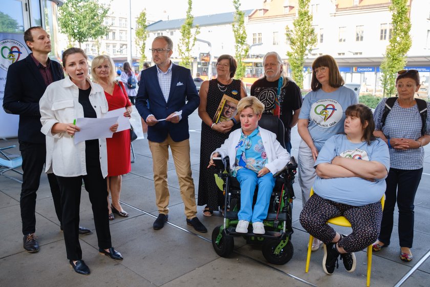 Spotkanie, by nagłośnić sprawę głodowych rent socjalnych odbyło się w Chorzowie. Kolejne będzie za tydzień w Katowicach