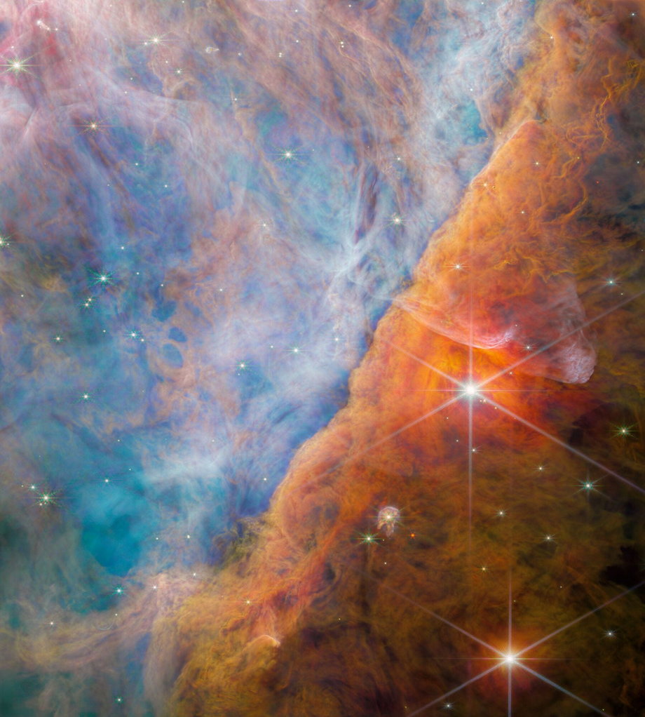 Webb dokonał niezwykłego odkrycia w Mgławicy Oriona, znajdującej się 1350 lat świetlnych od nas.