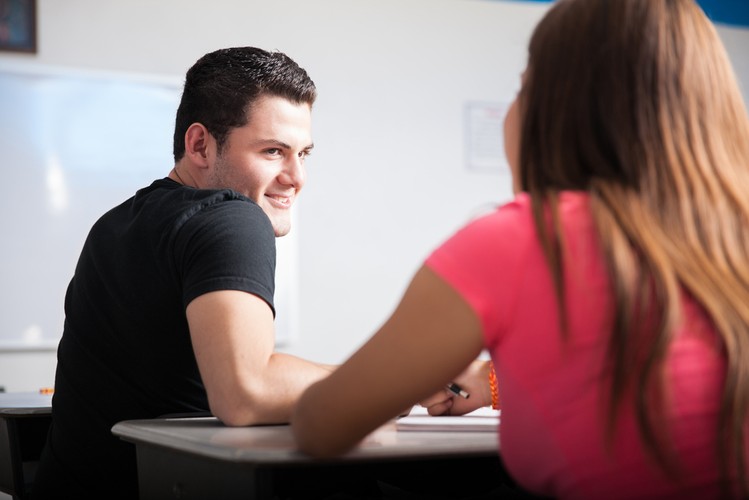 Jaki podryw zniechęca mężczyznę?