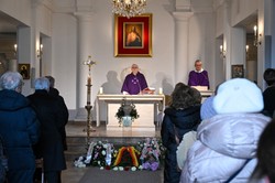 Skandal na pogrzebie Bożeny Dykiel. Ksiądz przerwał kazanie