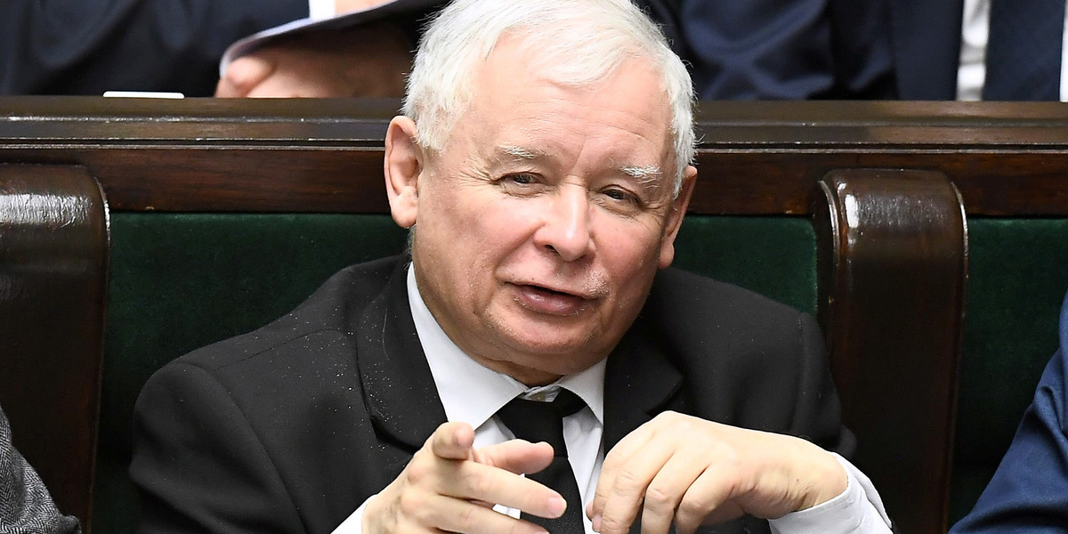 Nauczyciele przegrali z "piątką Kaczyńskiego". Ich postulaty kosztują mniej więcej tyle, ile jedna z zapowiedzi przedwyborczych PiS