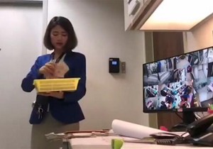 Bankarska službenica uhvaćena u krađi