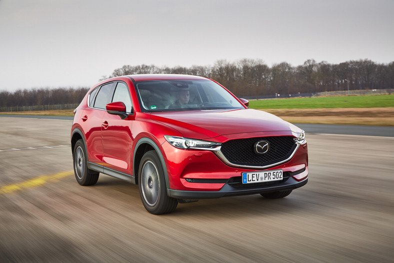 DS 7 vs. Mazda CX-5 i Volvo XC60