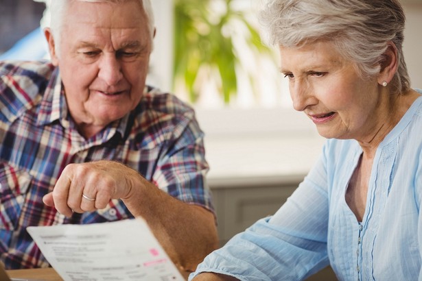 Nawet 2150 zł miesięcznie i 50 godzin opieki. Ale nie każdy senior dostanie bon senioralny