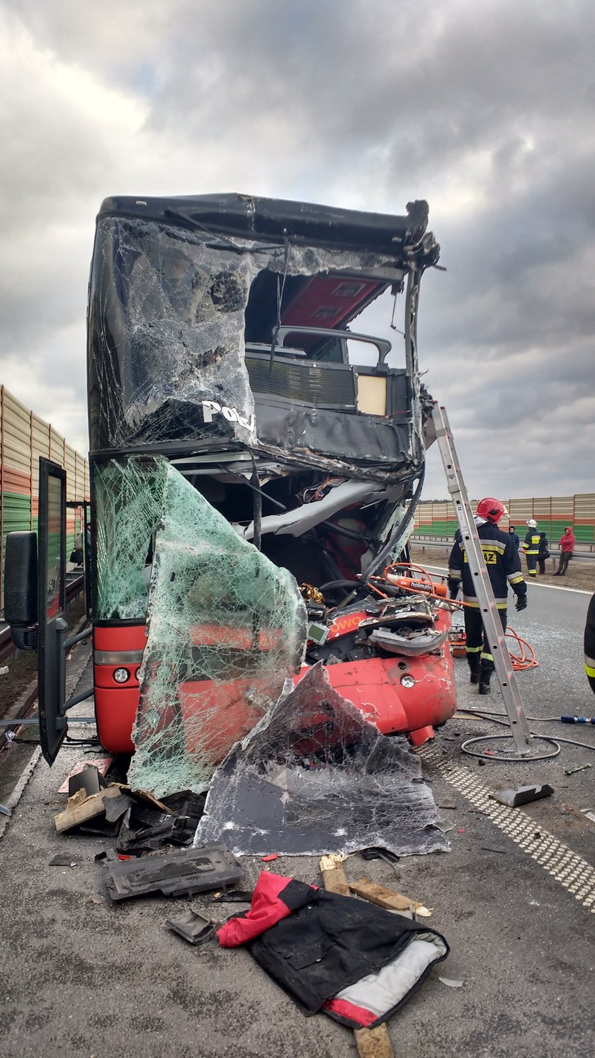 Makabryczny wypadek Polskiego Busa. Są ofiary