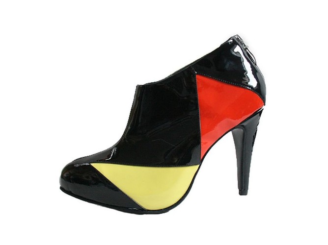 Mieć buty jak Carrie Bradshaw: designerskie obuwie Lucilli lotti