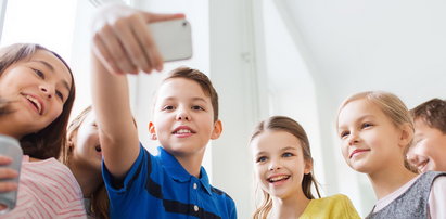 Telefon dla dziecka na wakacje – o czym warto pamiętać?