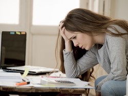 Inflacja zbiera niepokojące żniwo: Oto co się dzieje z psychiką Polaków. BADANIE