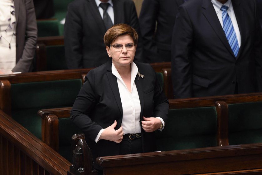 Komorowski straszy Dudę i Szydło! Co powiedział?