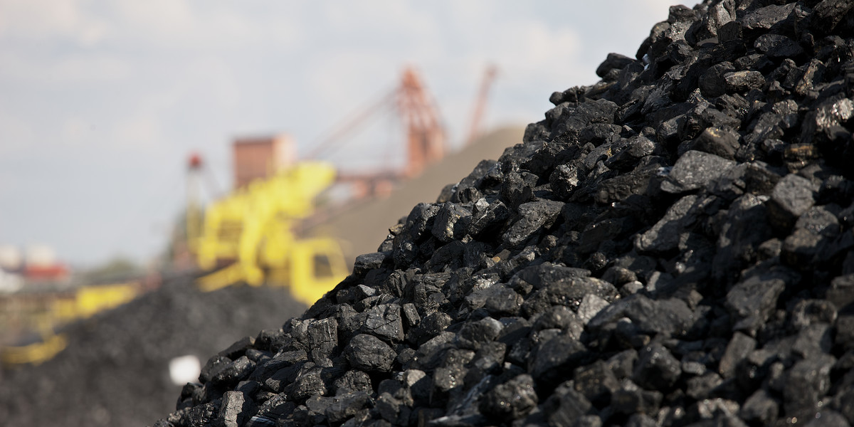 Produkcja i sprzedaż węgla kamiennego w Polsce są na historycznie najniższym miesięcznym poziomie. 