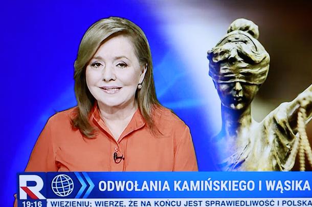 Danuta Holecka po raz pierwszy prowadzi program informacyjny w TV Republika, Warszawa, 29 grudnia 2023 r.