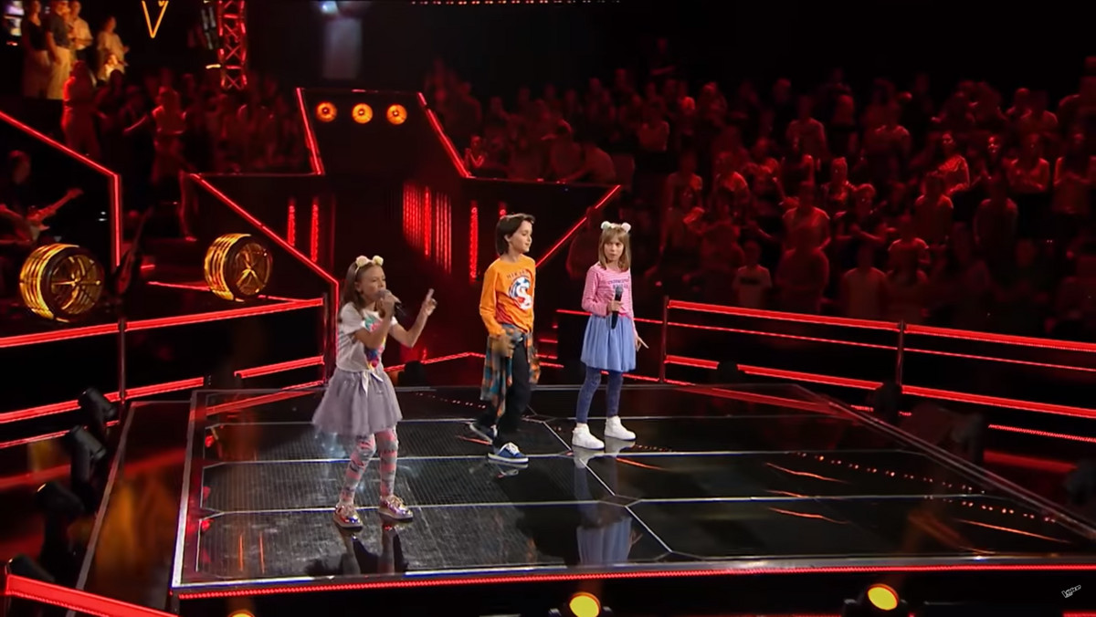 Program "The Voice Kids" wkroczył w etap tzw. bitew. W ostatnim odcinku największe wrażenie na jurorach i publiczności wywarli trzej uczestnicy. Elena Jakubiec, Stasiek Kukulski oraz Lena Marzec otrzymali owacje na stojąco.