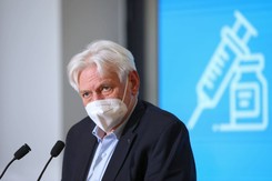 Prof. Horban: Nie zaszczepić się, to potem śmierć na własne życzenie.