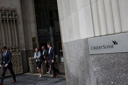 Credit Suisse ogłasza "zero tolerancji dla unikania podatków" po nalotach na swoje biura