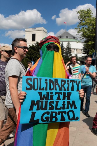 Jednym z haseł była solidarność z muzułmańskimi gejami.