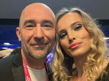 Nakon 11 godina BORBE ZA POTOMSTVO, muzičar dobio SINA sa lepom Valerijom: "SUPRUGA JE LAVICA OD GLAVE DO PETE!" 