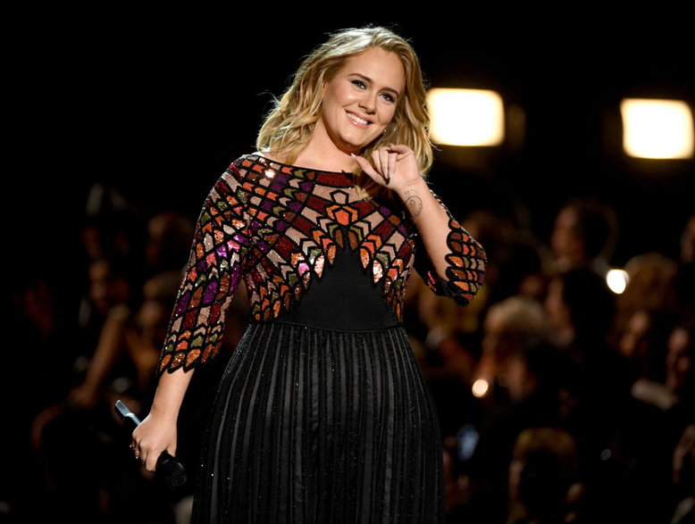 Adele podczas ceremonii Grammy Awards, 2017 r.