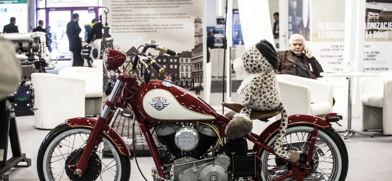 Przedwojenny motocykl sokół wraca do produkcji! Pokazali pierwszy model. ZDJĘCIA