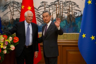 Borrell wezwał Pekin do stworzenia zrównoważonych i wzajemnych stosunków gospodarczych