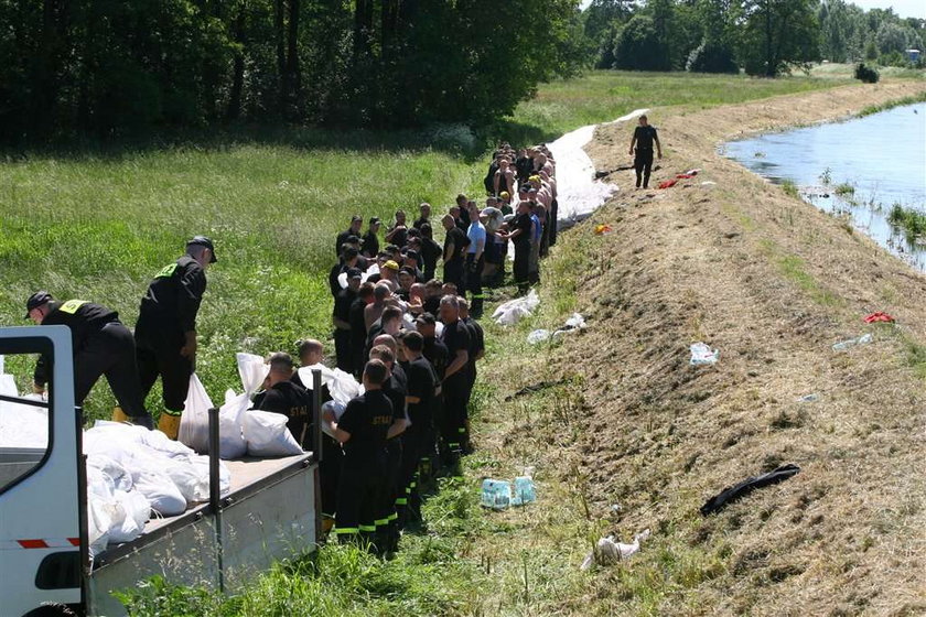 Walczą o wały na Białołęce