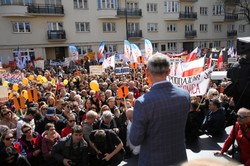 Szykuje się wielki protest nauczycieli.  "Żaden postulat, nie został w pełni zrealizowany"