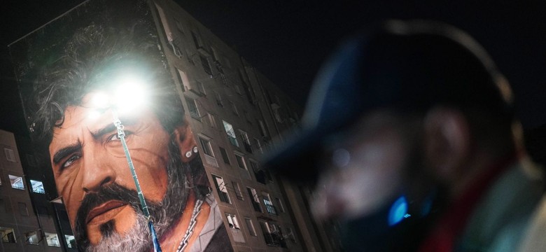 Stadio Diego Armando Maradona. Tak nazywa się teraz stadion w Neapolu