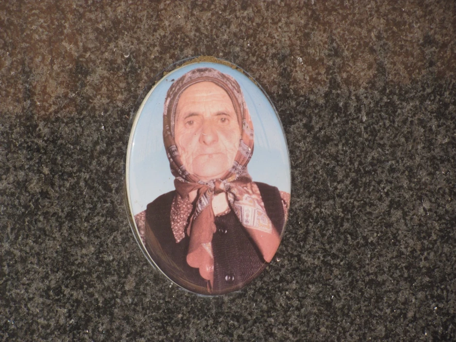 Nadgrobni spomenik Stojanke Veličković