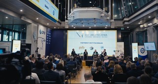 EKF Ubezpieczenia: Polacy nie wykupują polis tak często, jak powinni