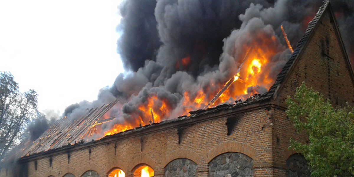 pożarze stodoły w miejscowości Chełkowo