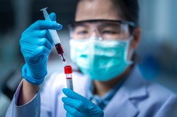 Nowe metody walki z dopingiem. Analiza suchej krwi batem na oszustów