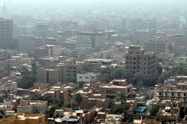 Trzy pociski rakietowe uderzyły w dzielnice Bagdadu. Są ranni