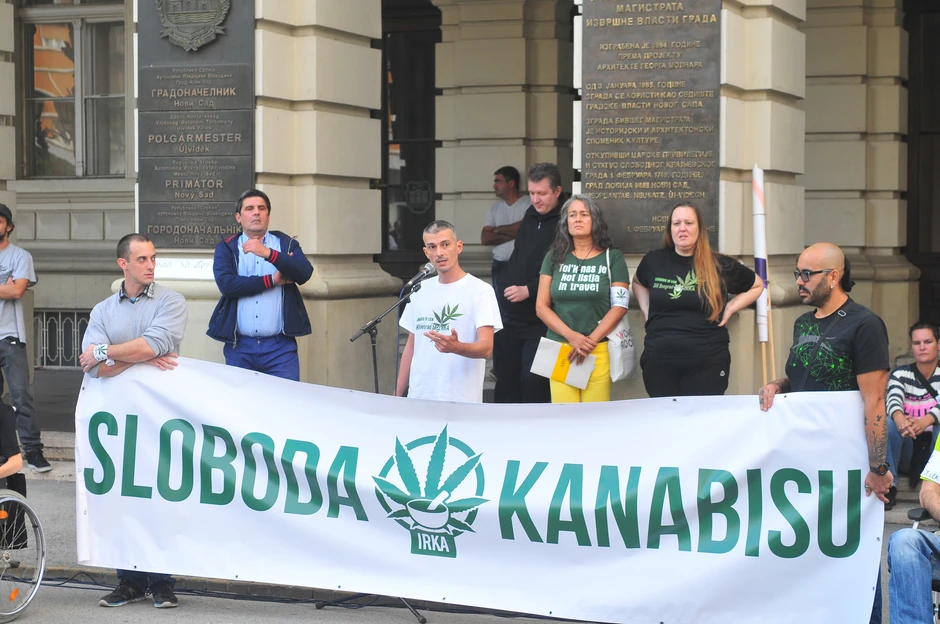 Kanabis marš, skup za legalizaciju kanabisa Trg slobode u Novom Sadu