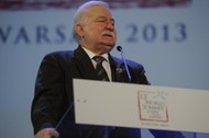 Lech Wałęsa Szczyt noblistów Warszawa