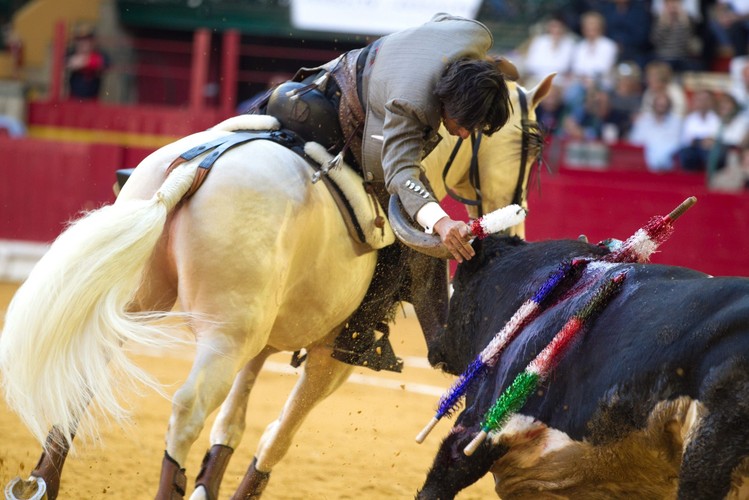 Saragossa. Święto Matki Boskiej z Pilar