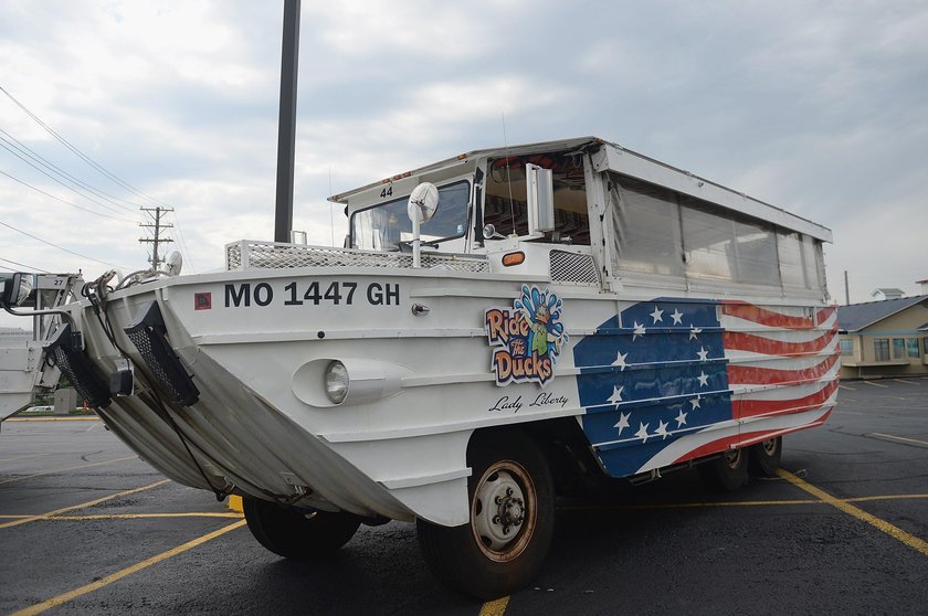 Duck Boat Capsizes In Table Rock Lake During Storm Killing Over 10 People