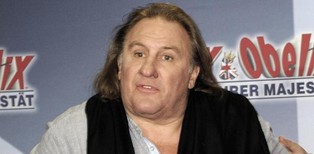 Gerard Depardieu - rosyjski paszport, belgijskie prawo jazdy